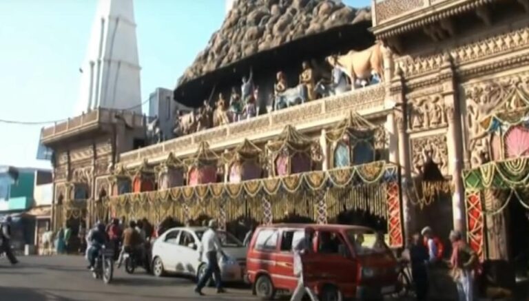 Read more about the article मुड़िया पूर्णिमा (Mudiya Purnima) मेला 2024: 17 से 21 जुलाई तक चलने वाले मेले की तैयारियां पूर्ण, उमड़ेगी लाखों की भीड़…