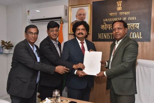कोयला मंत्रालय (Coal Ministry) ने तीन कोयला खदानों के लिए समझौते पर हस्ताक्षर किये..